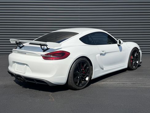 Certified 2016 Porsche Cayman GT4 RWD image 9