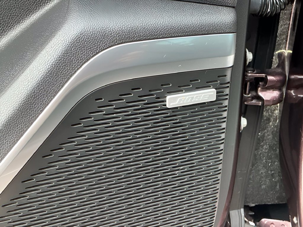 Used 2025 GMC Acadia Elevation FWD image 39