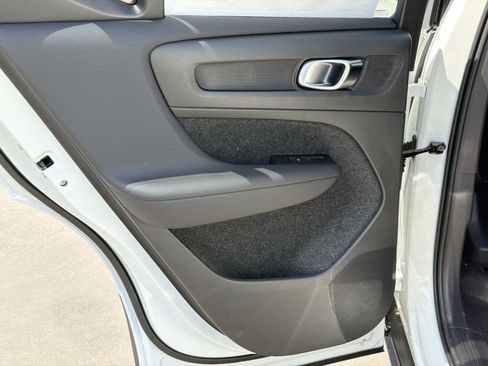 New 2026 Volvo XC40 B5 Core AWD/4WD image 16