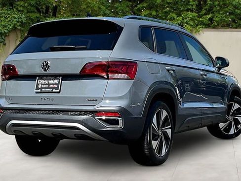 Used 2024 Volkswagen Taos SE AWD/4WD image 6