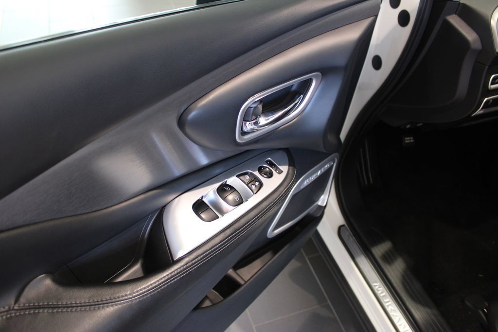 Used 2020 Nissan Murano S w/ Technology Package AWD/4WD image 30