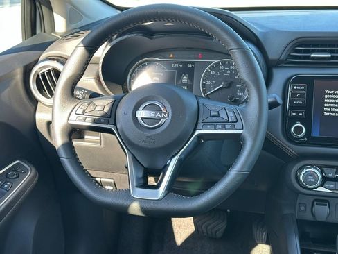 New 2025 Nissan Versa SR w/ Trunk Package image 6