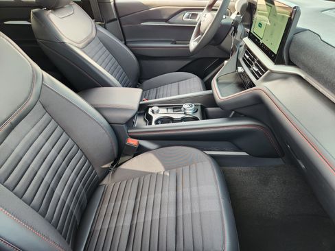 New 2026 Ford Explorer ST-Line w/ ST-Line Street Pack RWD image 11