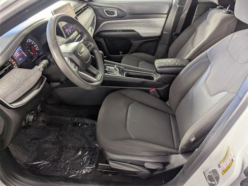 Certified 2023 Jeep Compass Sport image 10