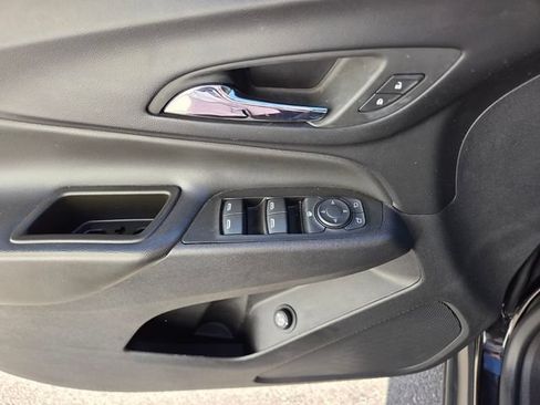 Certified 2023 Chevrolet Equinox LT FWD image 17