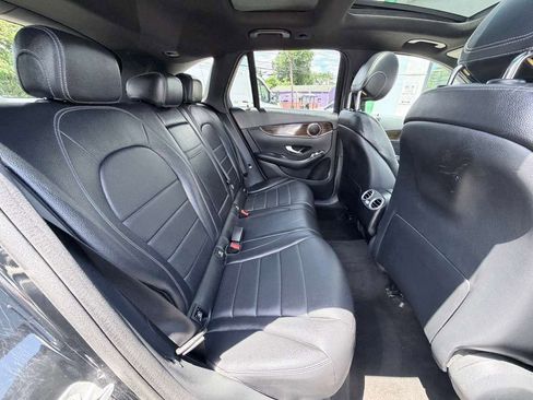 Used 2017 Mercedes-Benz GLC 300 4MATIC image 29