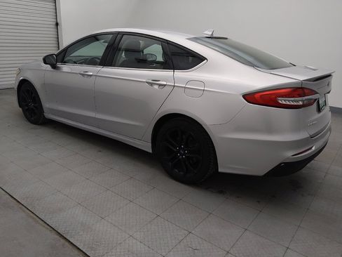 Used 2019 Ford Fusion SE w/ Equipment Group 151A image 3