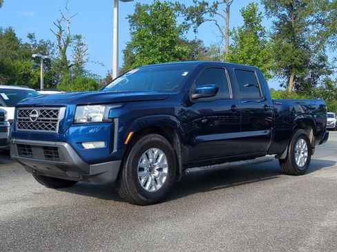 Used 2023 Nissan Frontier SV RWD image 2