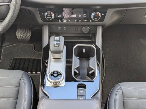 New 2026 Mitsubishi Outlander SE FWD image 18
