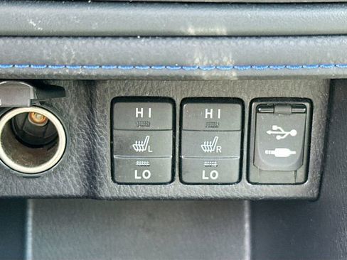 Used 2019 Toyota Corolla XSE FWD image 21