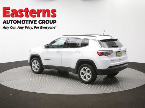 Used 2024 Jeep Compass Latitude AWD/4WD image 58