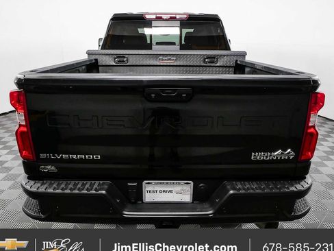 Used 2022 Chevrolet Silverado 2500 High Country w/ Z71 Off-Road Package AWD/4WD image 28