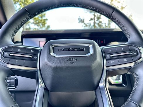 New 2026 GMC Yukon XL Denali w/ LPO, Floor Liner Package image 33