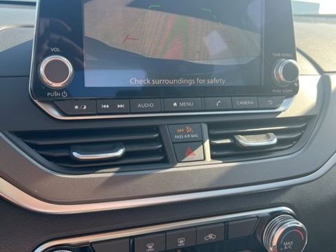 New 2025 Nissan Altima 2.5 SR image 19