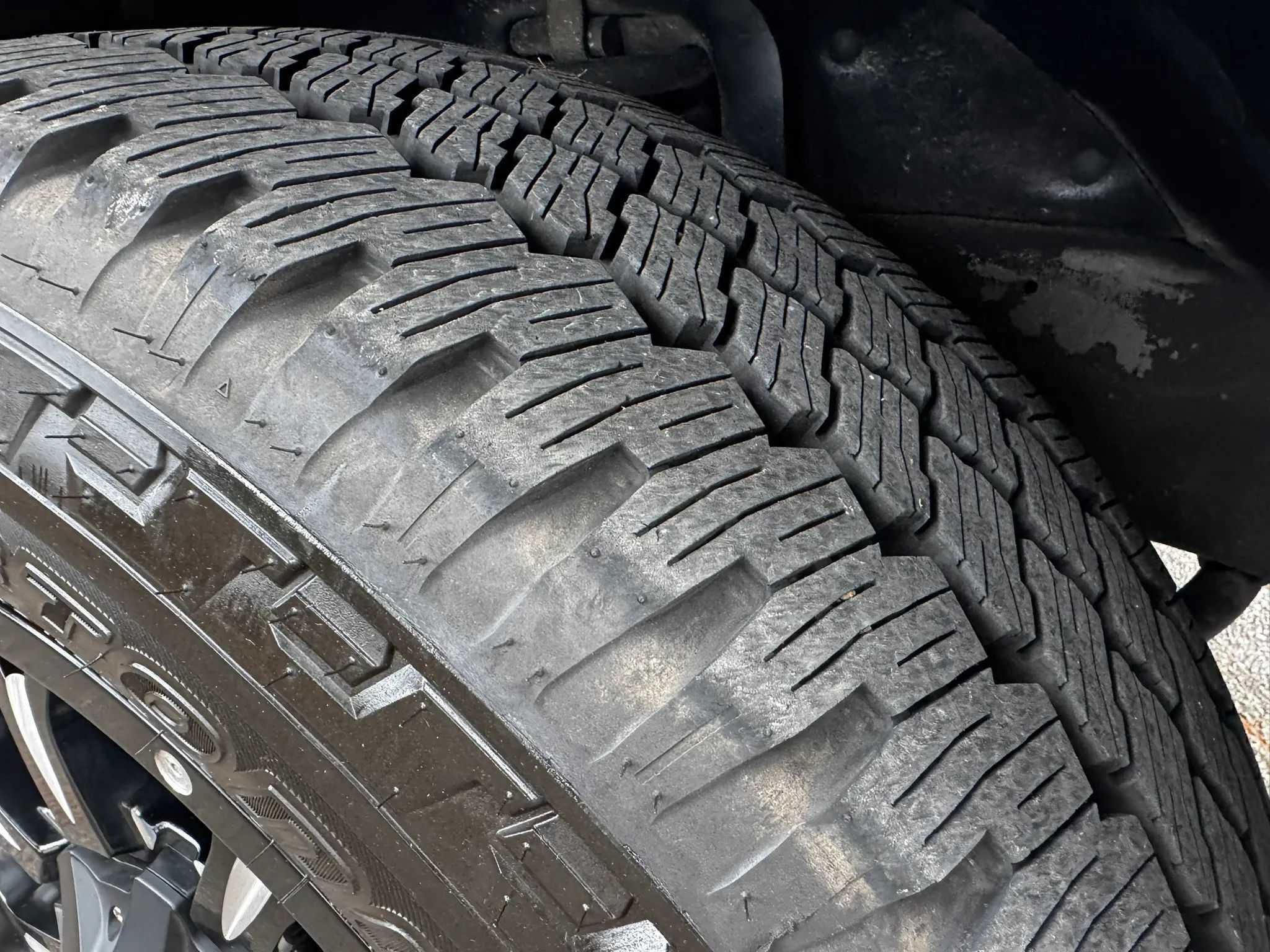 Used 2005 Ford Excursion Limited RWD image 29