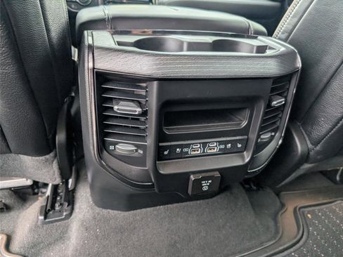 Used 2022 RAM 1500 Limited AWD/4WD image 29