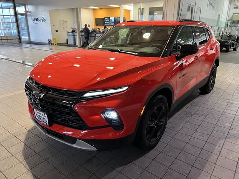 New 2025 Chevrolet Blazer LT w/ Midnight/Sport Edition image 3