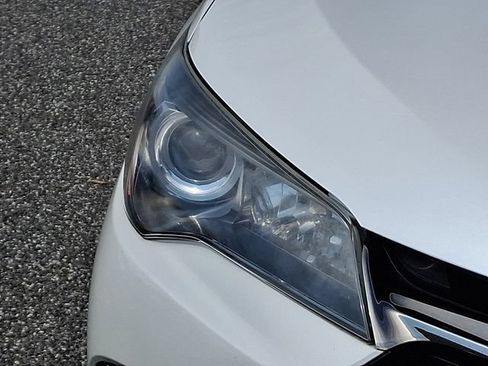 Used 2017 Toyota Camry SE FWD image 27