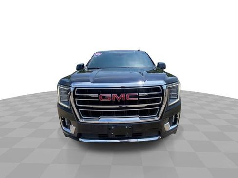 Used 2023 GMC Yukon XL SLT w/ SLT Premium Package AWD/4WD image 5