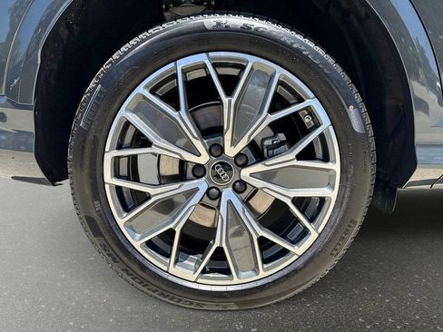 Certified 2025 Audi Q5 Premium Plus w/ Premium Plus image 8