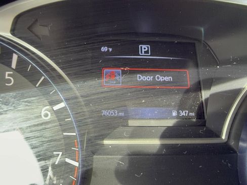 Used 2017 Nissan Altima 2.5 SR w/ Midnight Edition Package image 17