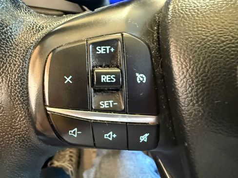 Used 2020 Ford Escape SE Sport FWD image 19