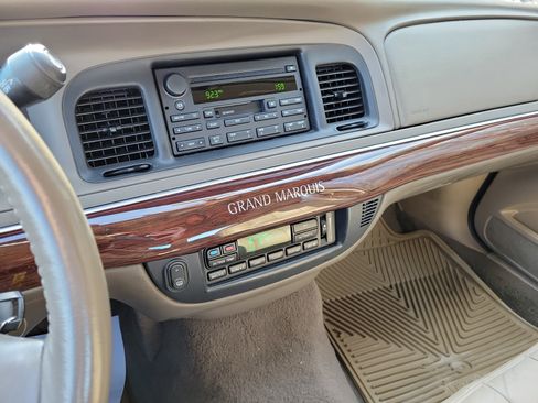 Used 2004 Mercury Grand Marquis LS image 21