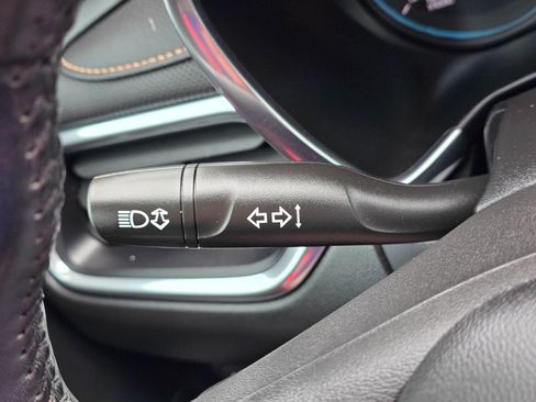 Used 2019 Chevrolet Equinox Premier AWD/4WD image 23