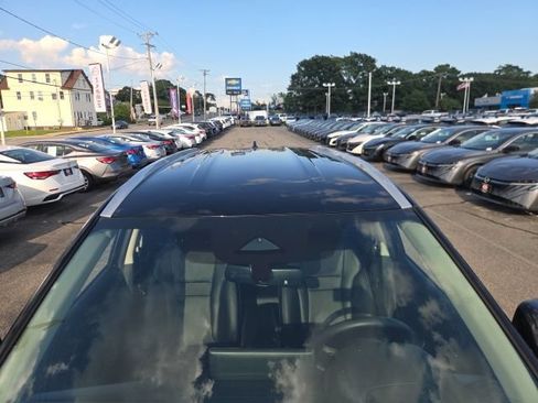 Used 2026 Nissan Rogue SL AWD/4WD image 3