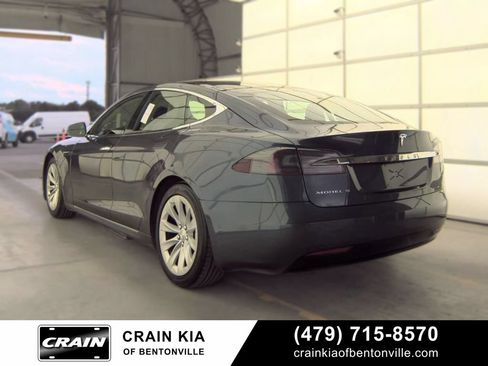 Used 2017 Tesla Model S 75 RWD image 3