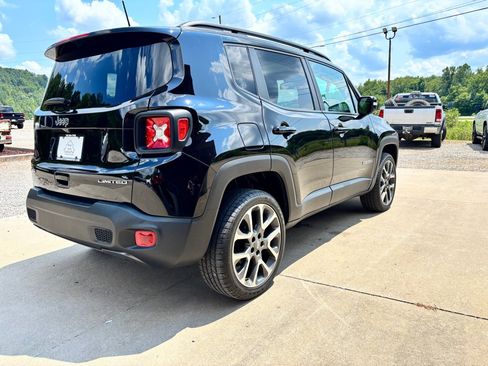 Used 2022 Jeep Renegade Limited w/ Sun, Sound & Wheels Group AWD/4WD image 4