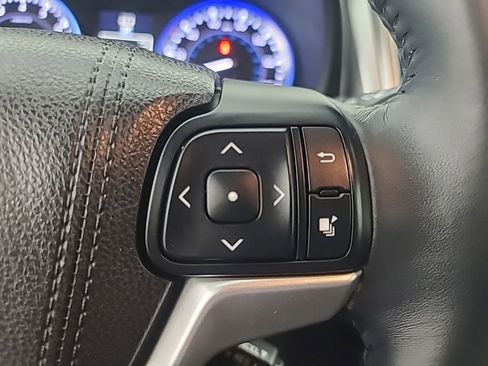 Used 2016 Toyota Highlander XLE AWD/4WD image 31