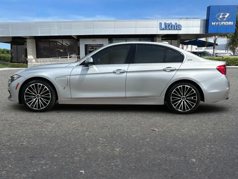 Used 2017 BMW 330e RWD image 6
