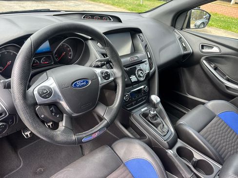 Used 2014 Ford Focus ST w/ Equipment Group 201A image 7