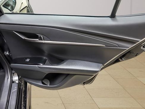 Used 2026 Toyota Camry SE FWD image 23