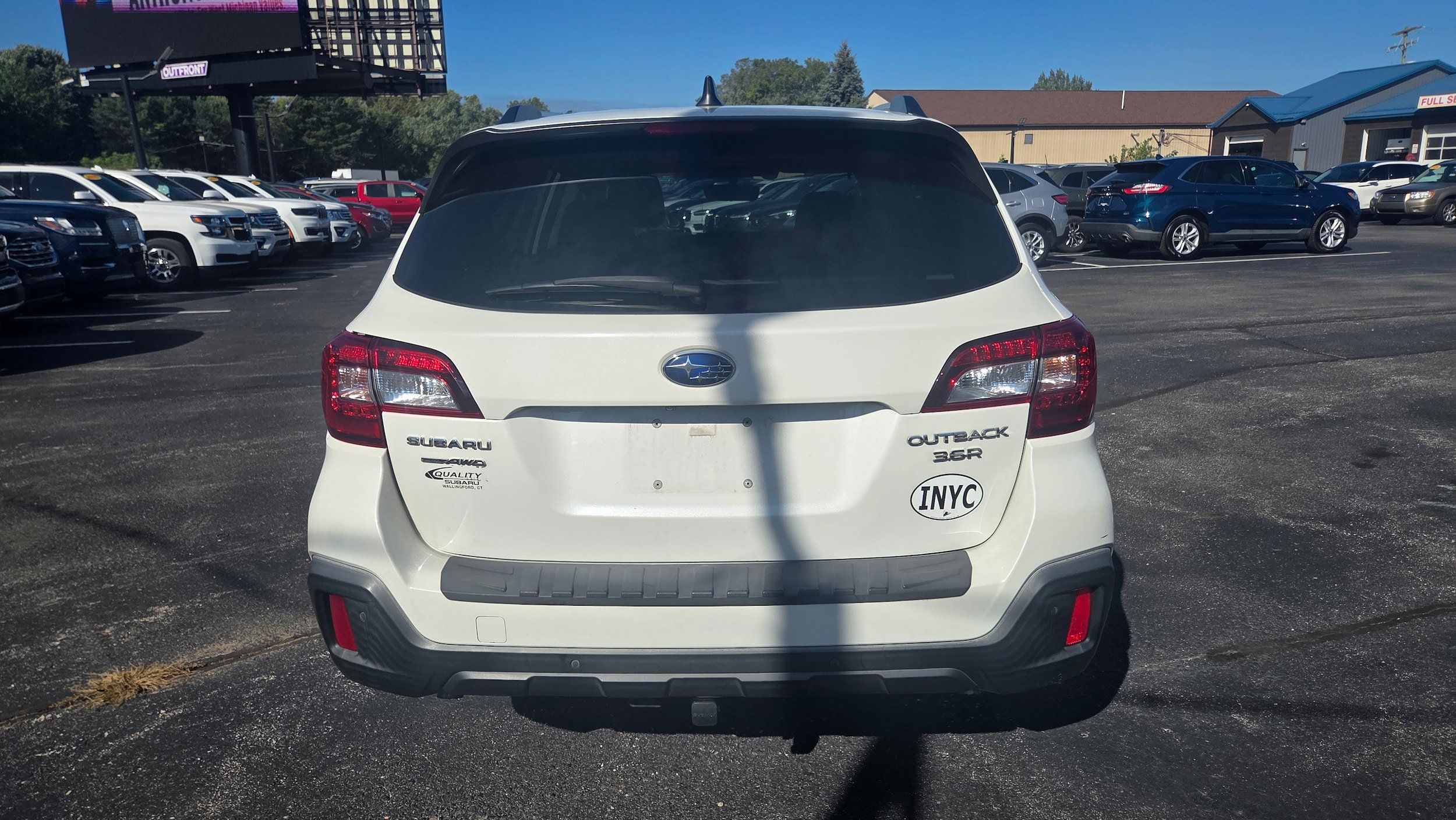 Used 2019 Subaru Outback 3.6R Touring AWD/4WD image 8