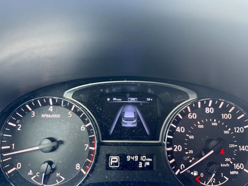 Used 2014 Nissan Pathfinder Platinum w/ Platinum Premium Package image 32