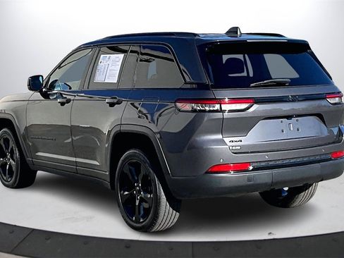 Certified 2023 Jeep Grand Cherokee Altitude image 7