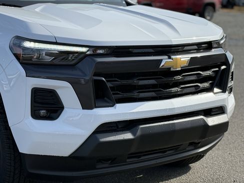 New 2025 Chevrolet Colorado LT w/ LT Convenience Package image 31