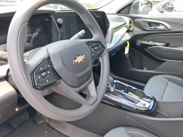 New 2026 Chevrolet Trax LT FWD image 10