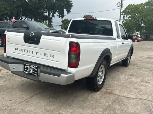 Used 2004 Nissan Frontier XE w/ (BGP) Basic Gear Pkg RWD image 8