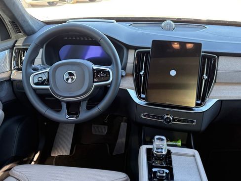 New 2026 Volvo XC90 B6 Ultra w/ Lounge Package image 12