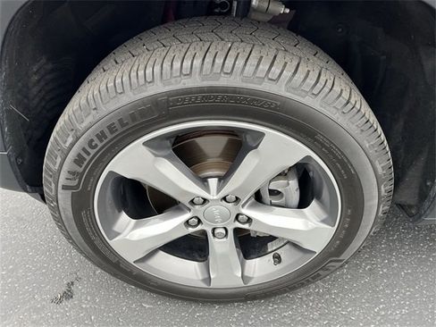 Used 2021 Jeep Grand Cherokee L Limited image 18