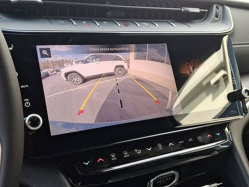 New 2026 Jeep Grand Cherokee Limited image 12