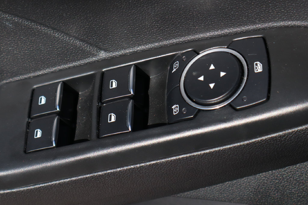 Used 2025 Ford Escape Active w/ Tech Pack #1 FWD image 18