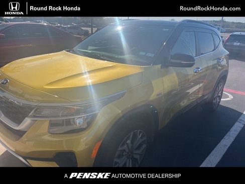Used 2021 Kia Seltos S image 1