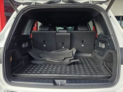 Used 2023 Mercedes-Benz GLB 250 image 21