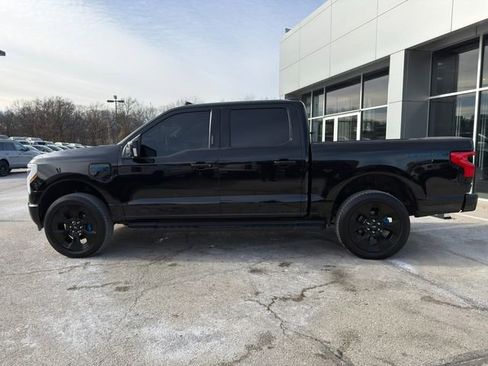 Used 2024 Ford F150 Lightning Platinum image 4