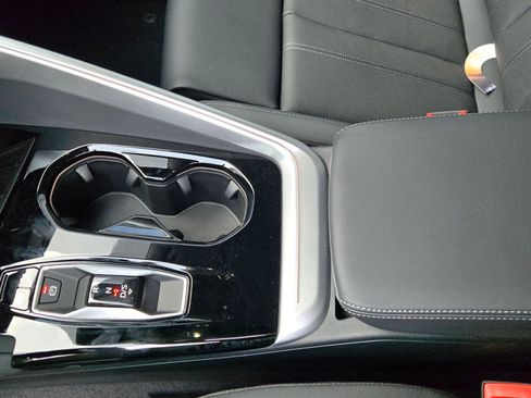 New 2025 Audi Q5 Premium Plus AWD/4WD image 24
