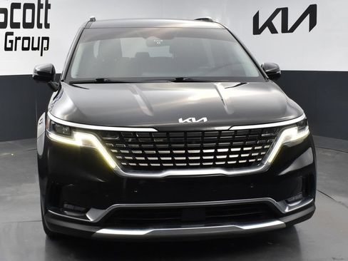 Used 2022 Kia Carnival SX FWD image 8